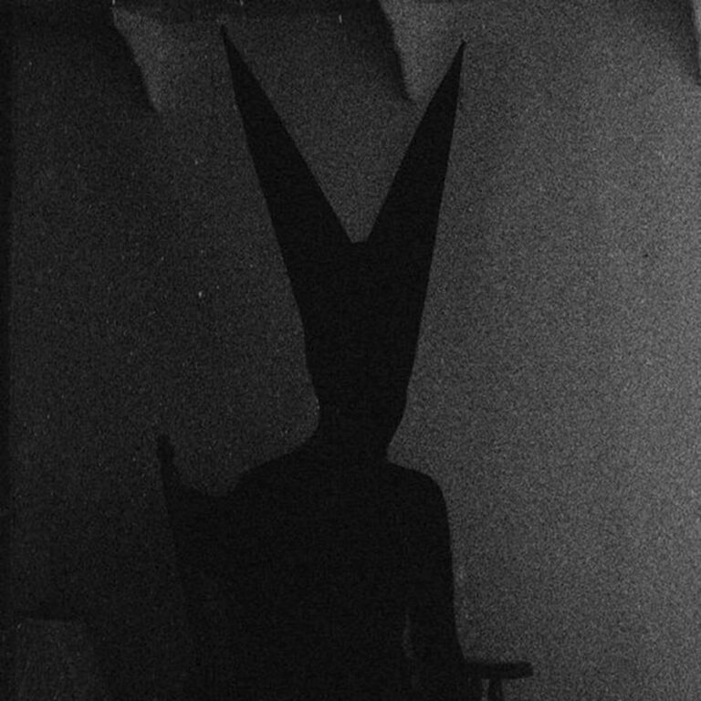 Witch House back